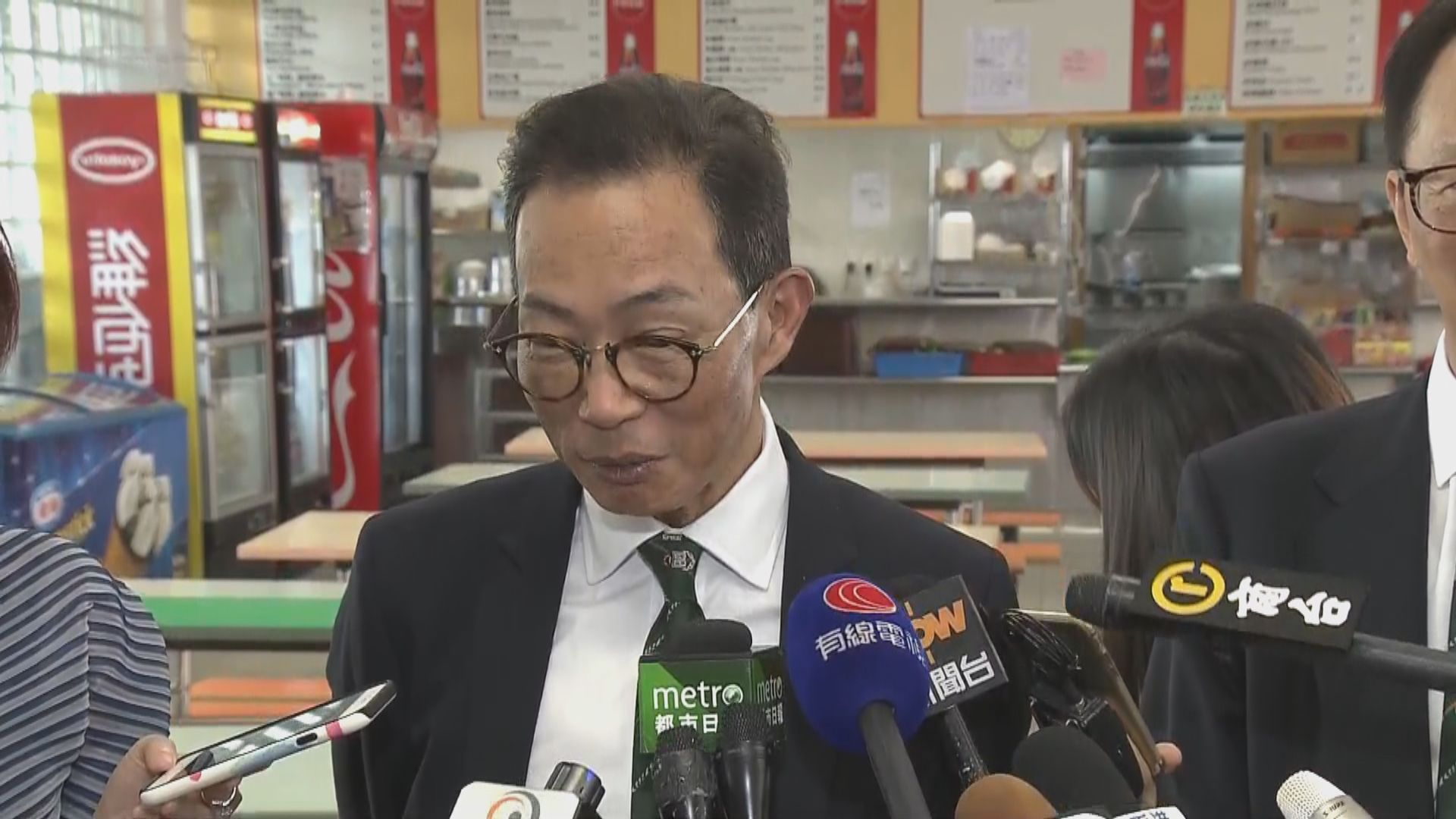 黃繼兒拒評修改私隱條例