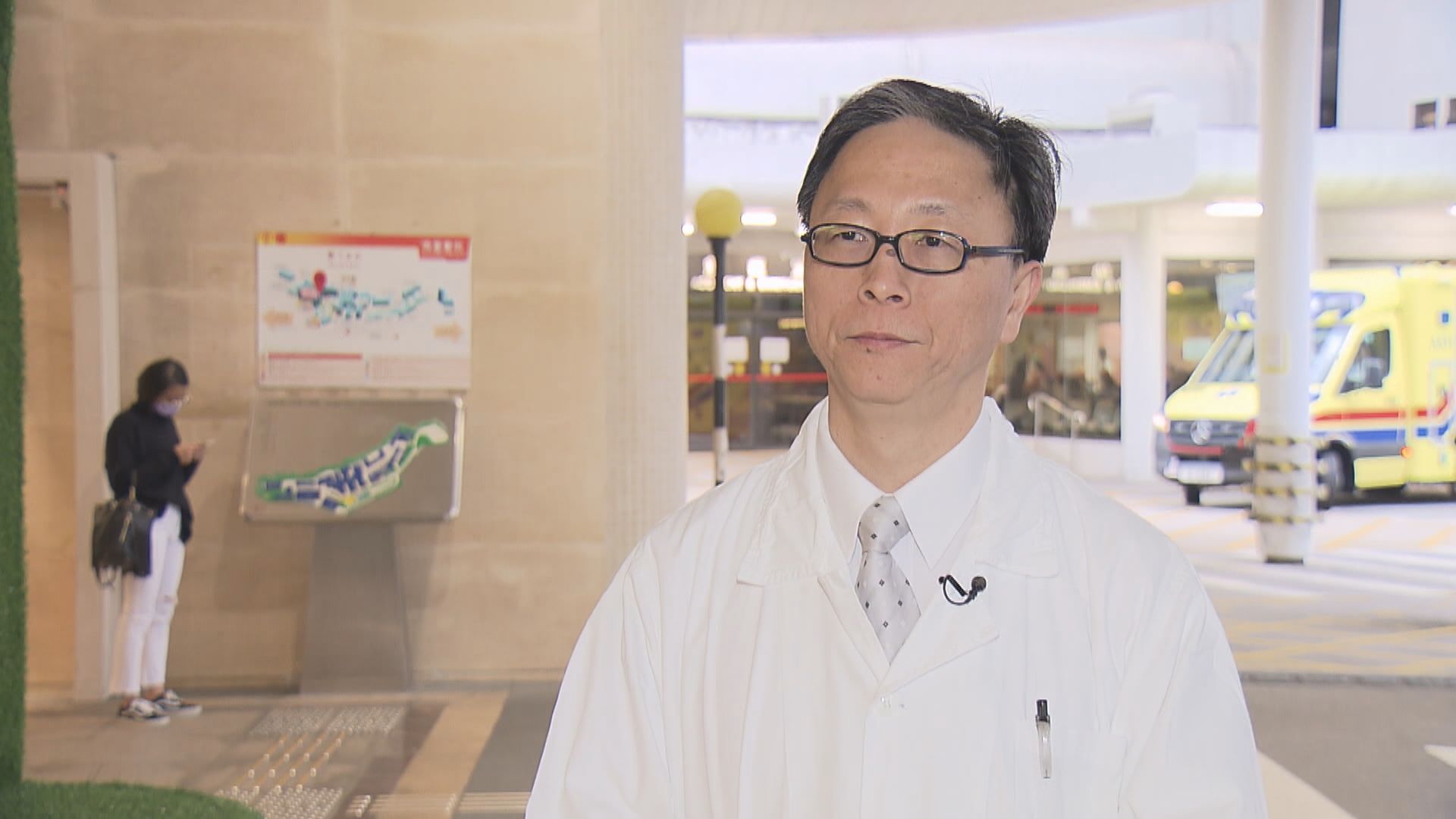 何栢良︰目前疫情危急　應採取戒嚴級別社交疏離措施