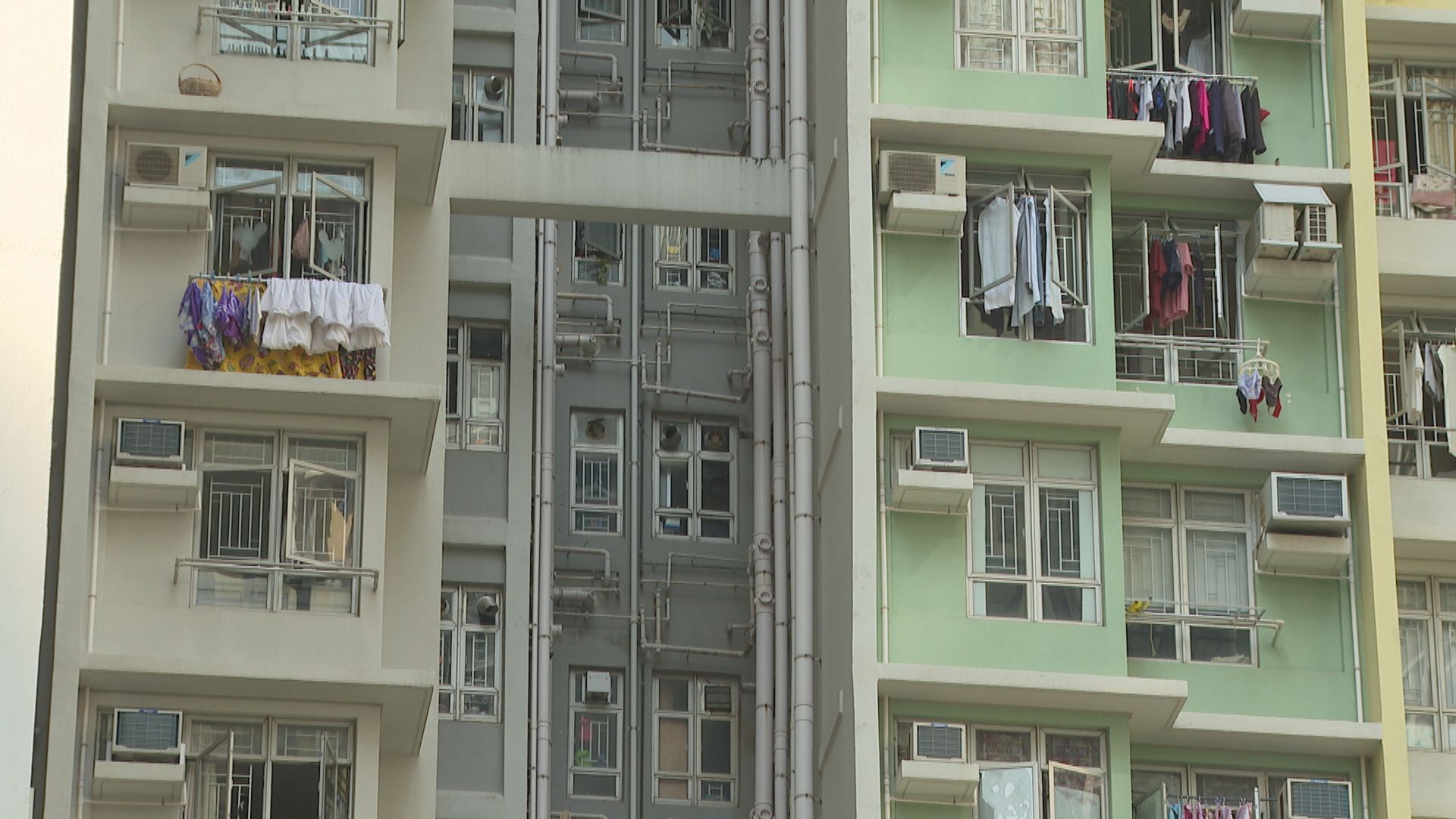 招國偉倡延長過渡性房屋居住期至5年