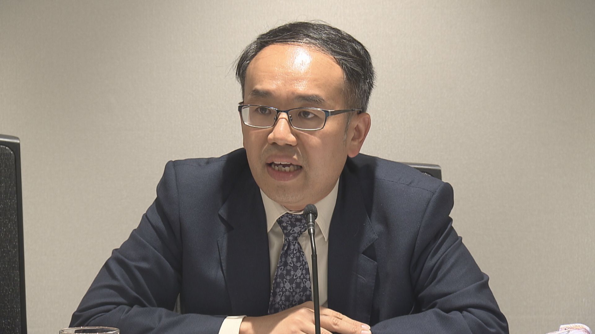 許正宇：暫緩追租為提供空間給業主和租戶溝通