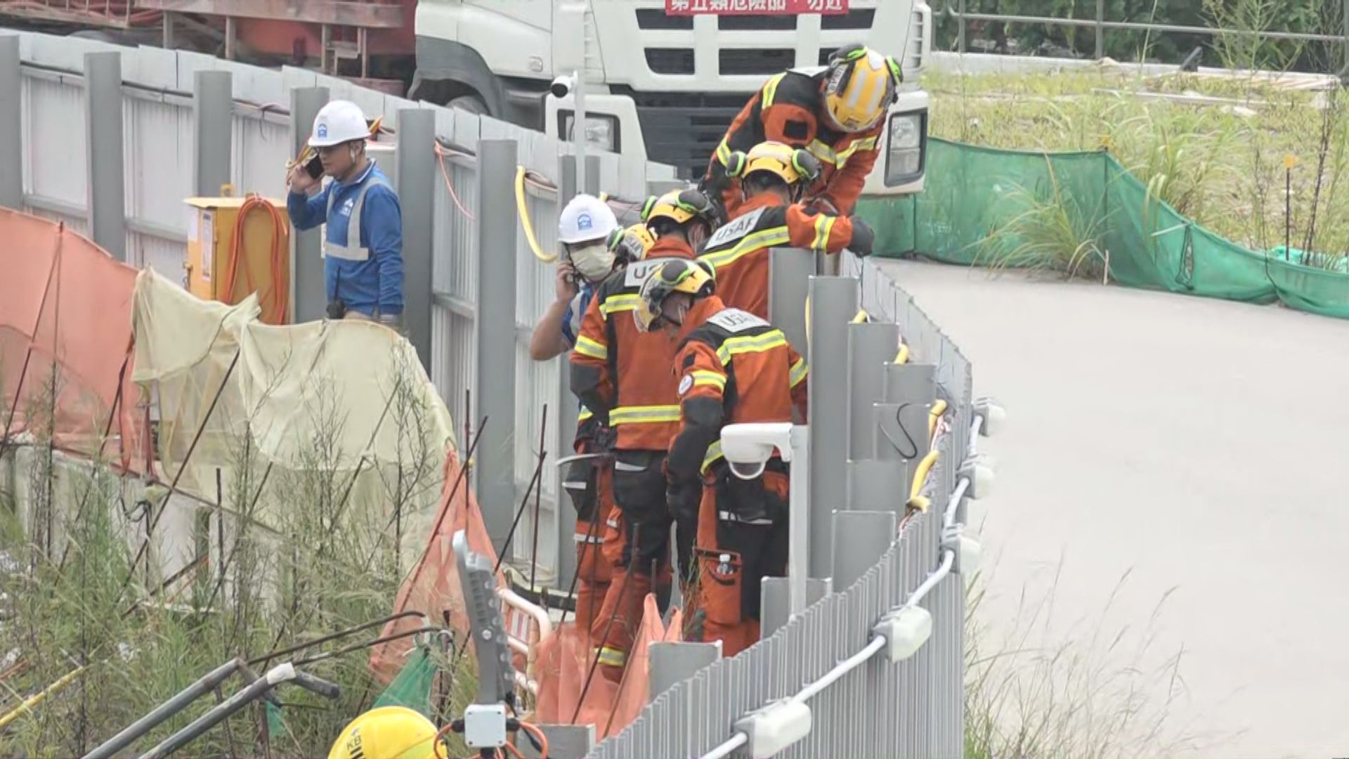 消防處：秀茂坪天秤意外　有使用航拍機及體溫探測儀救援