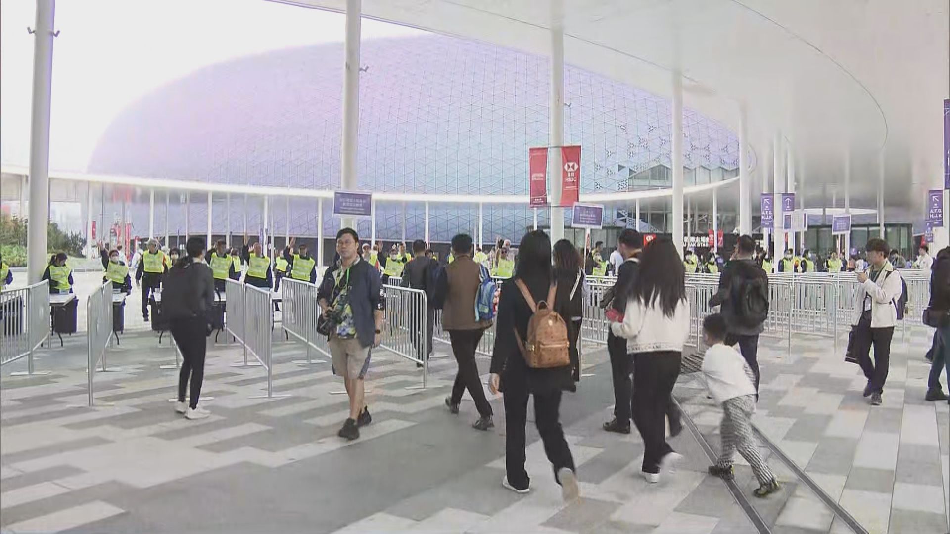 羅淑佩指警方調查懷疑安排走後門入啟德體育園　可研工作人員實名制