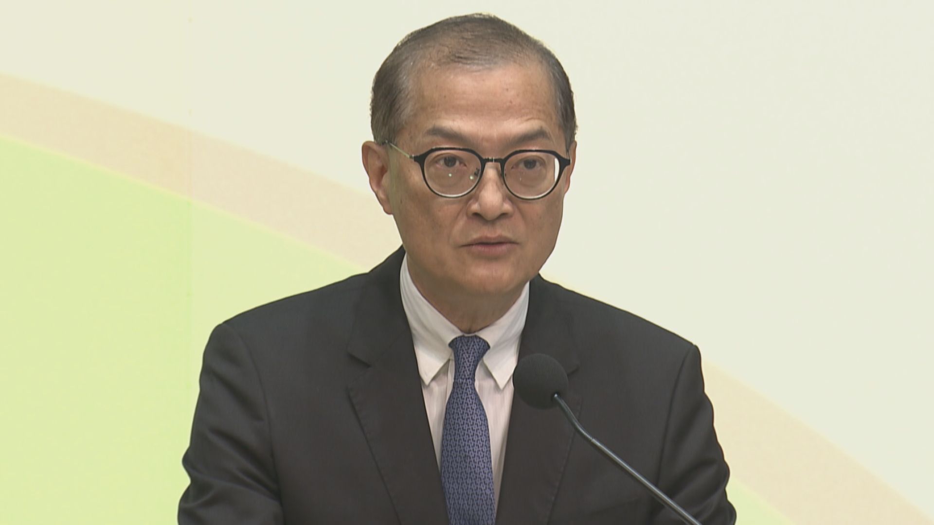 盧寵茂稱首批海外醫生下月來港