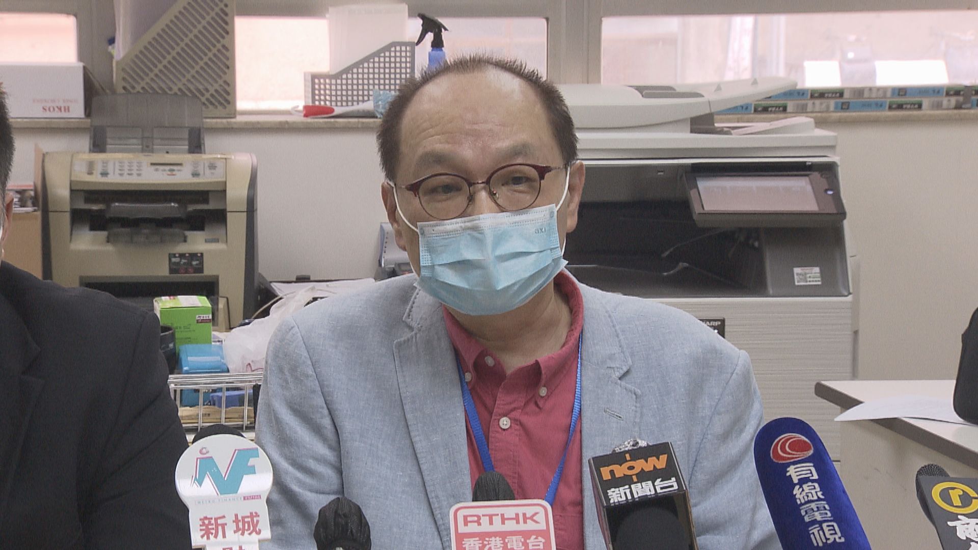 菲律賓稱港府同意讓持認可疫苗紀錄傭工來港　曾祈殷：風險有限