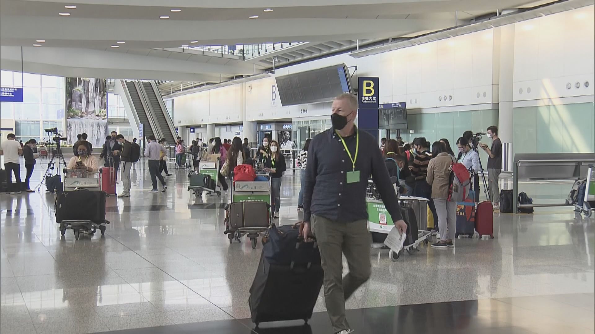 姚柏良建議政府支援旅遊業提高接待能力