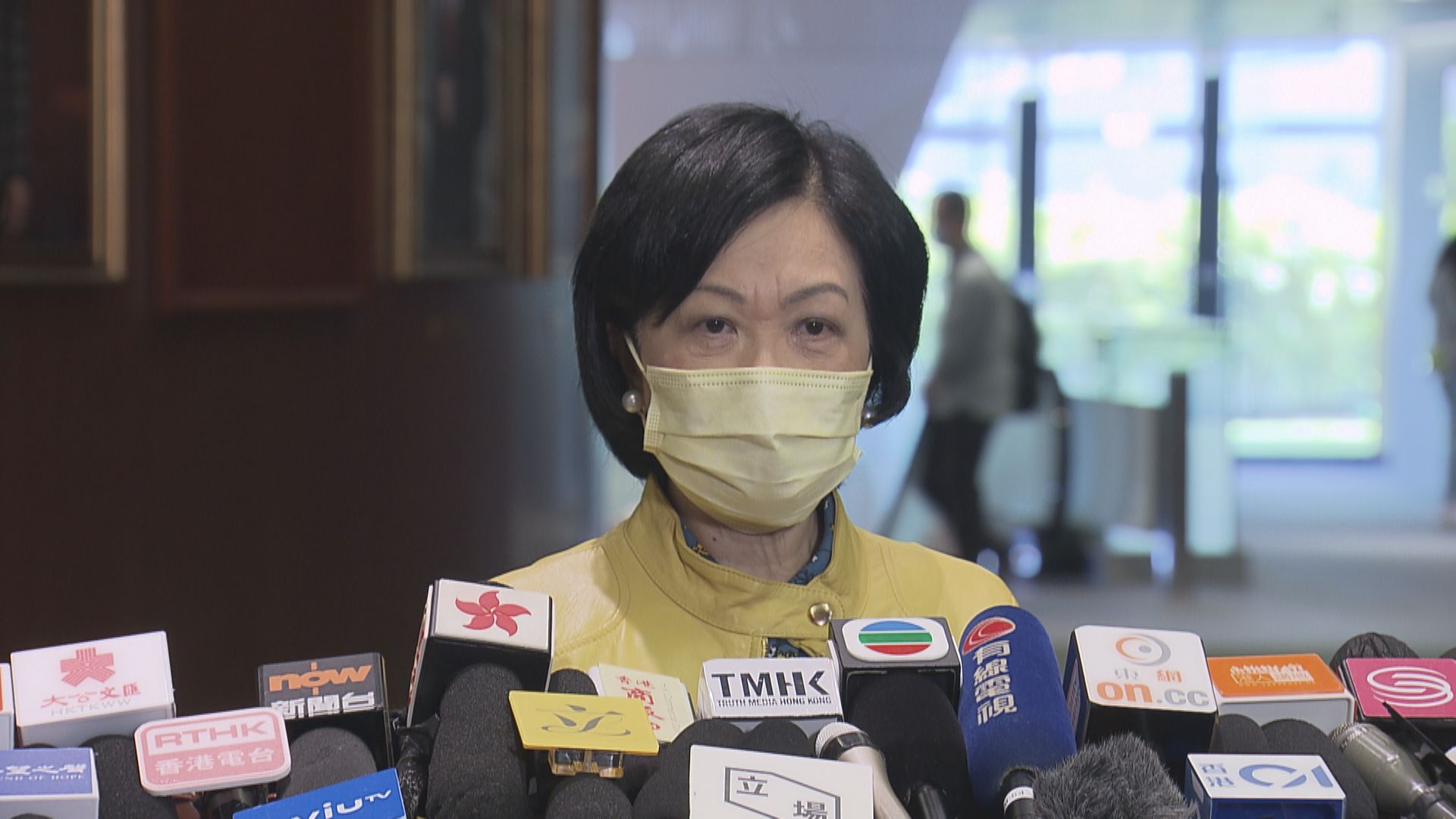 葉劉批徐英偉不應赴宴　狄志遠指官員警惕性不高