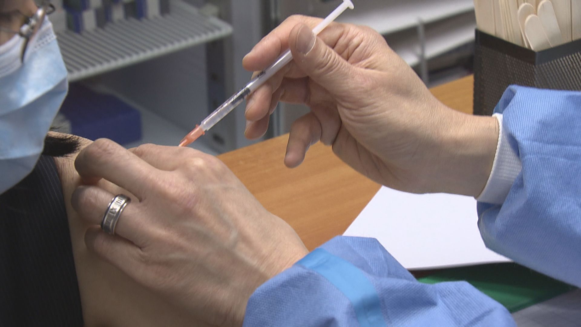 4.20起非優先群組須自費打新冠疫苗　林永和稱打免費針預約增加