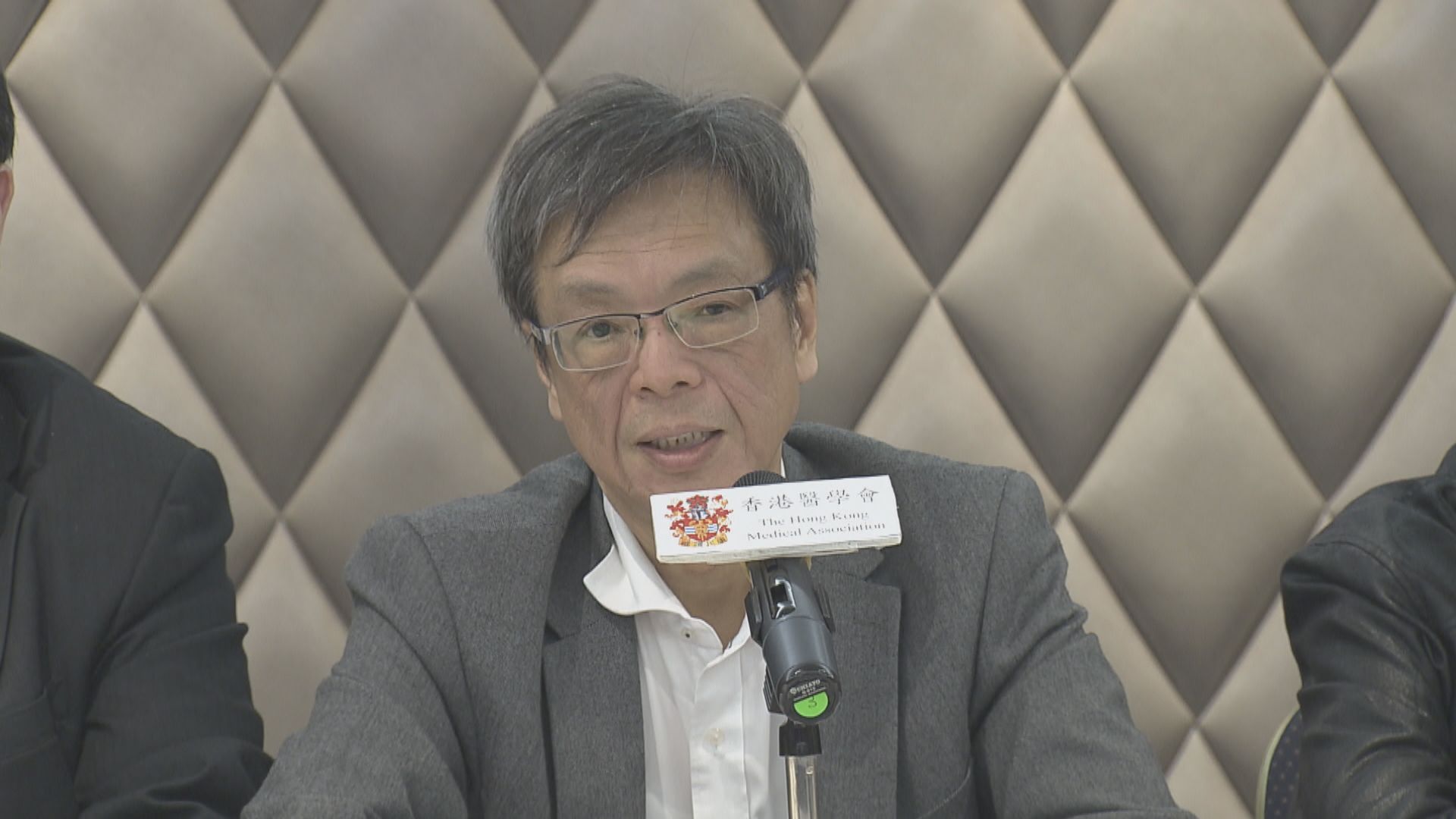 梁子超：完成酒店檢疫後確診女子疑屬復陽病例