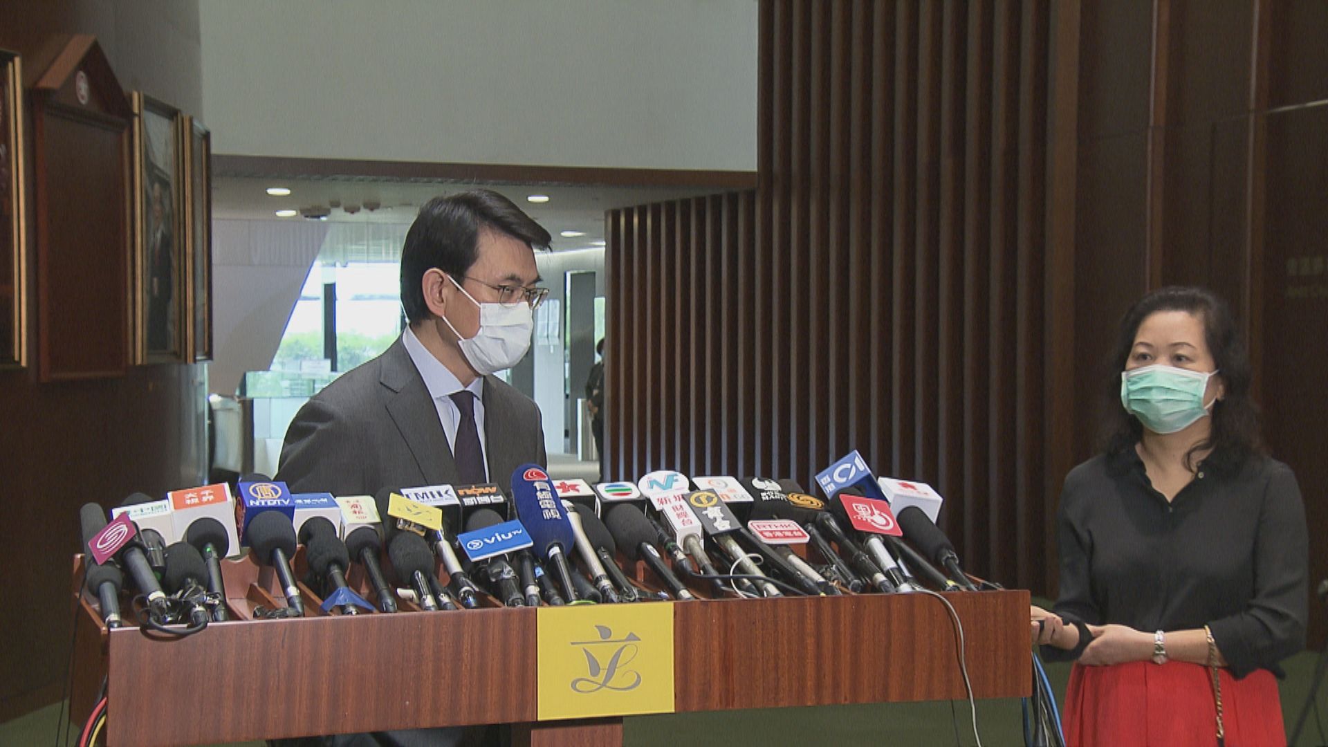 邱騰華：港台道歉是必須做的　籲各界尊重通訊局裁決