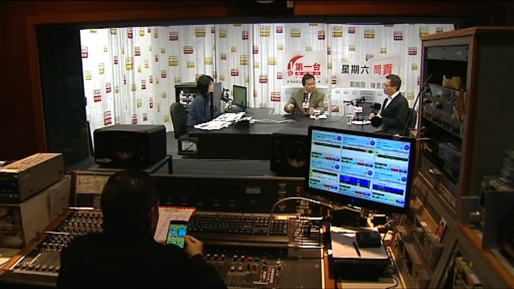 張炳良：無意調整公私營供應比例