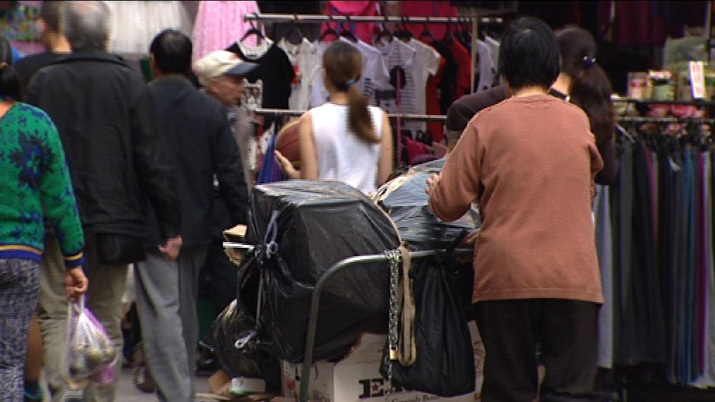 政府料貧窮人口明年或突破100萬