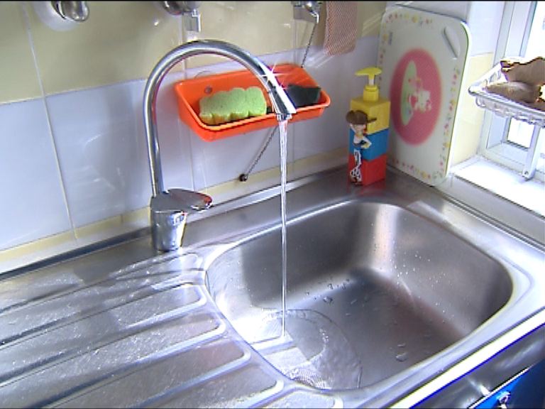 水務署籲市民自行找專家驗喉料