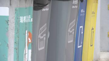 【暫緩垃圾徵費】市民指政府順應民意 物管公司倡繼續加強教育