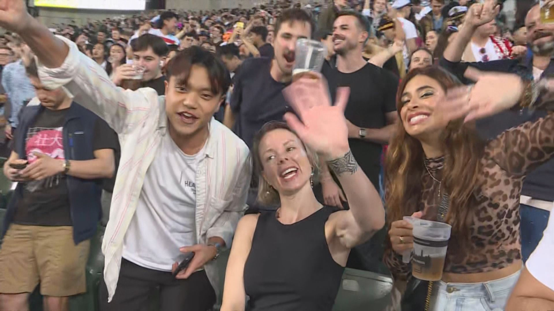 七欖賽開鑼　首日逾二萬三千名觀眾入場