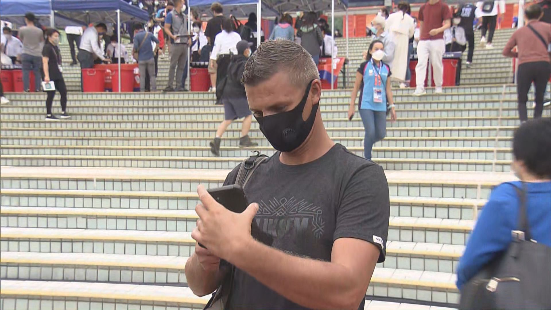 文體旅局：七欖首日有九名持「黃碼」人士未能入場觀賽　轉回「藍碼」周日可入場