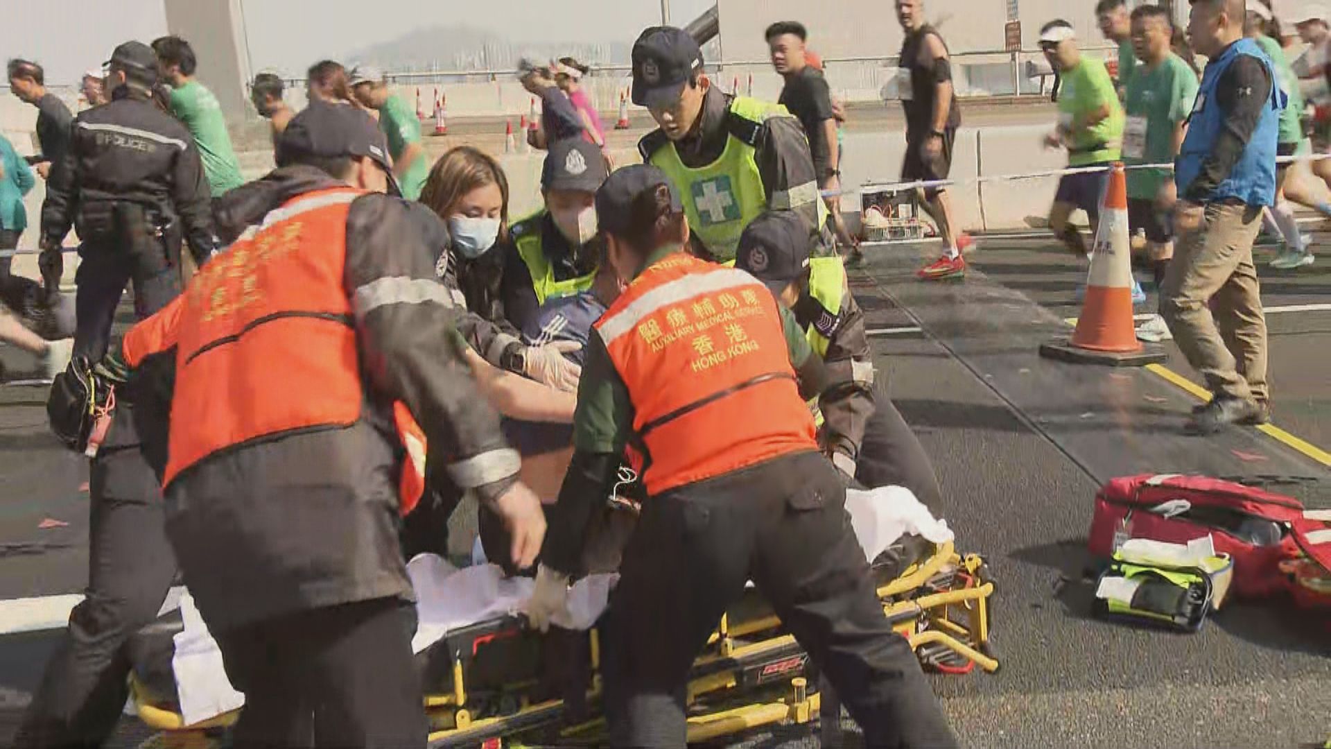 香港馬拉松｜22名跑手受傷　兩人危殆送律敦治搶救