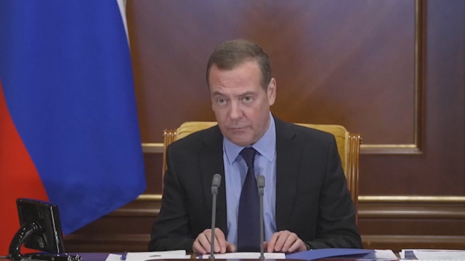 梅德韋傑夫抵京展開兩天訪華行程