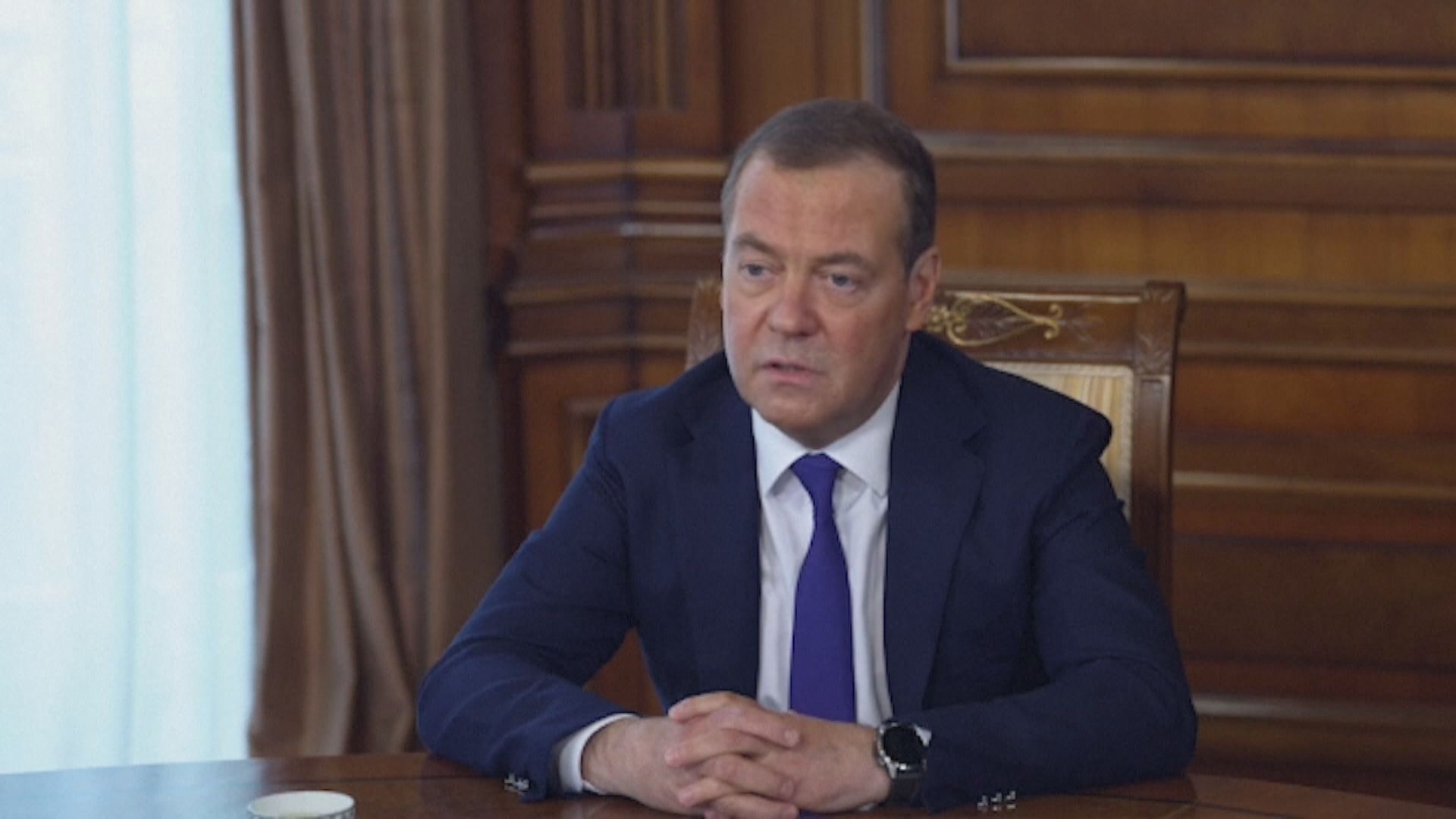 梅德韋傑夫警告若有國家逮捕普京等同向俄羅斯宣戰