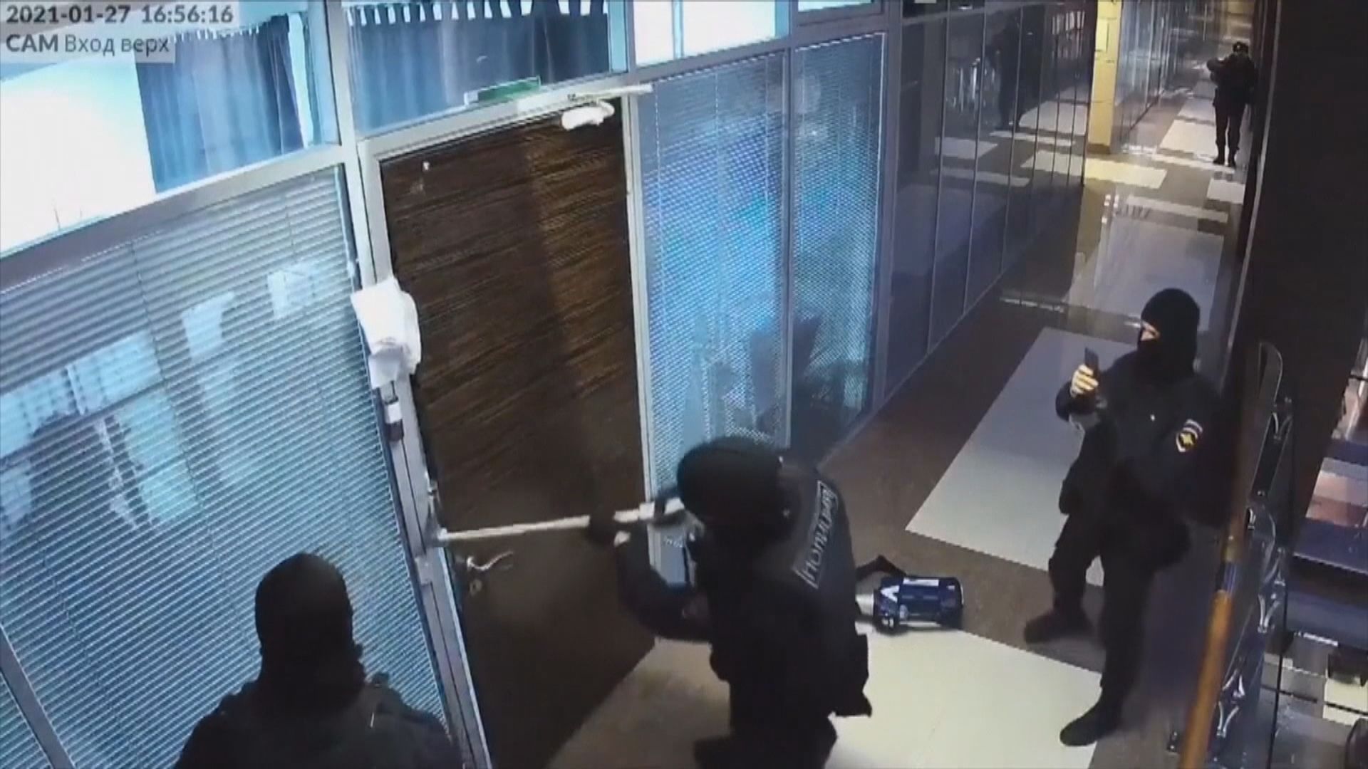 俄羅斯警方突搜查反對派領袖及其盟友住所與辦公室