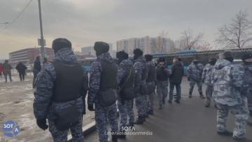 納瓦爾尼莫斯科市郊舉殯 大批警察戒備