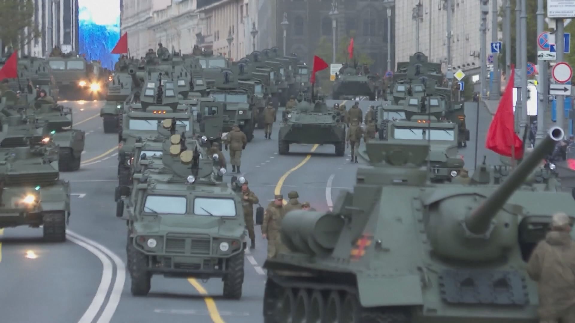 俄羅斯衛國戰爭勝利80周年閱兵　習近平和解放軍儀仗隊亦有參加