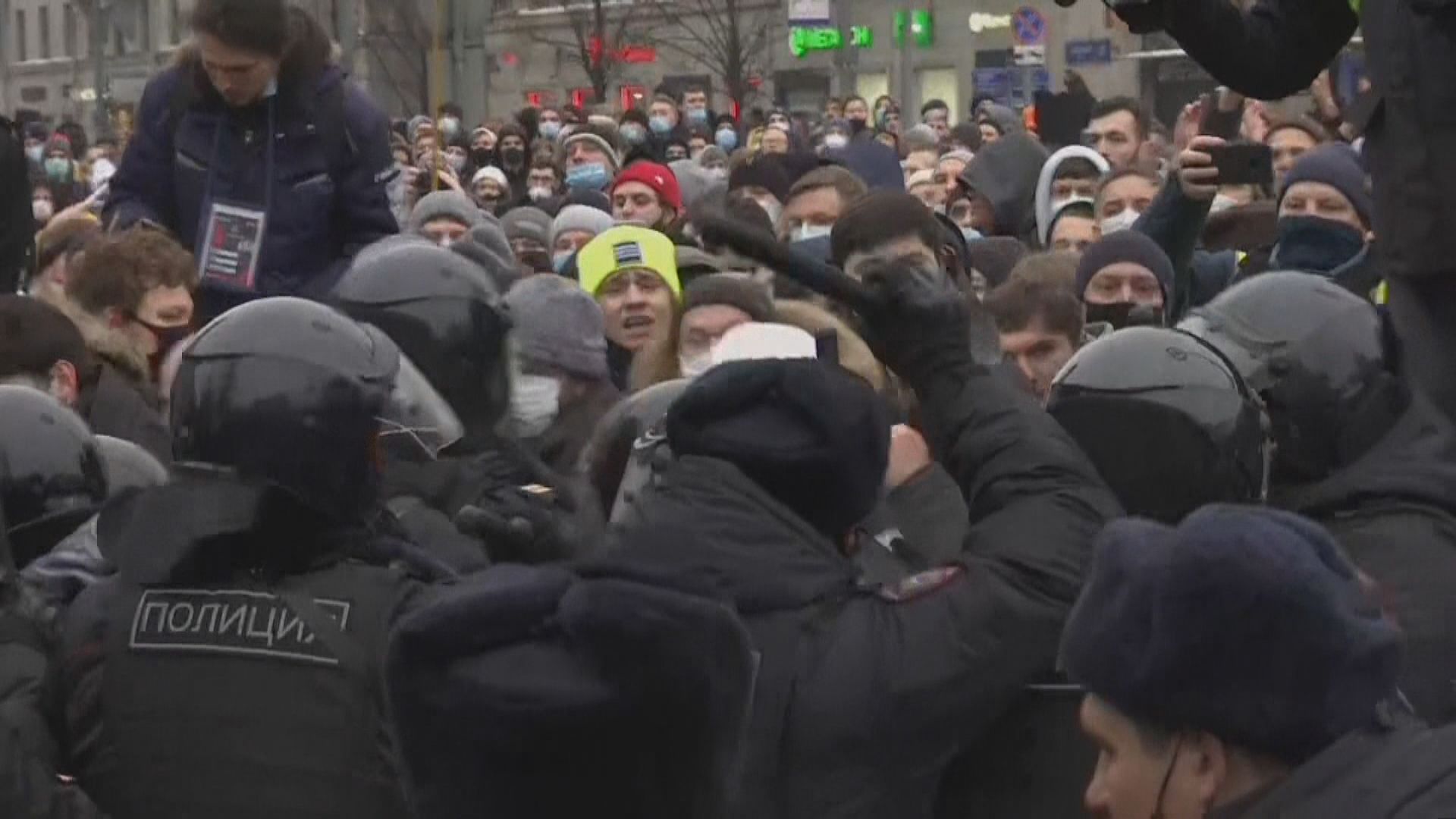 美國國務院譴責俄羅斯以嚴苛手段打壓示威者和記者