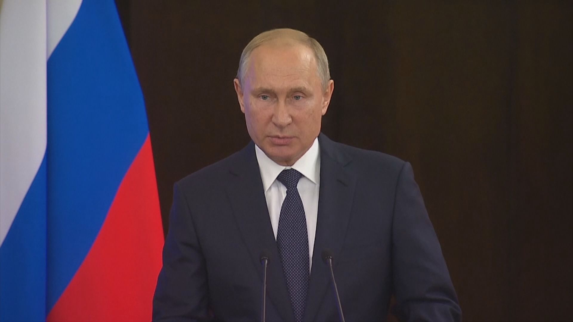 普京簽署法例容許他再擔任多兩屆總統