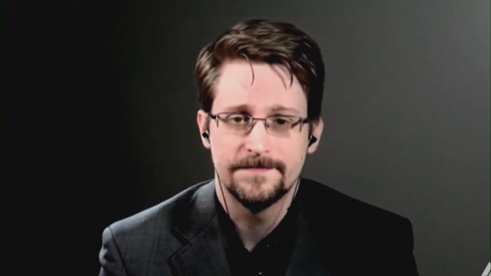 斯諾登獲授予俄羅斯公民身份　美國務院促回國受審