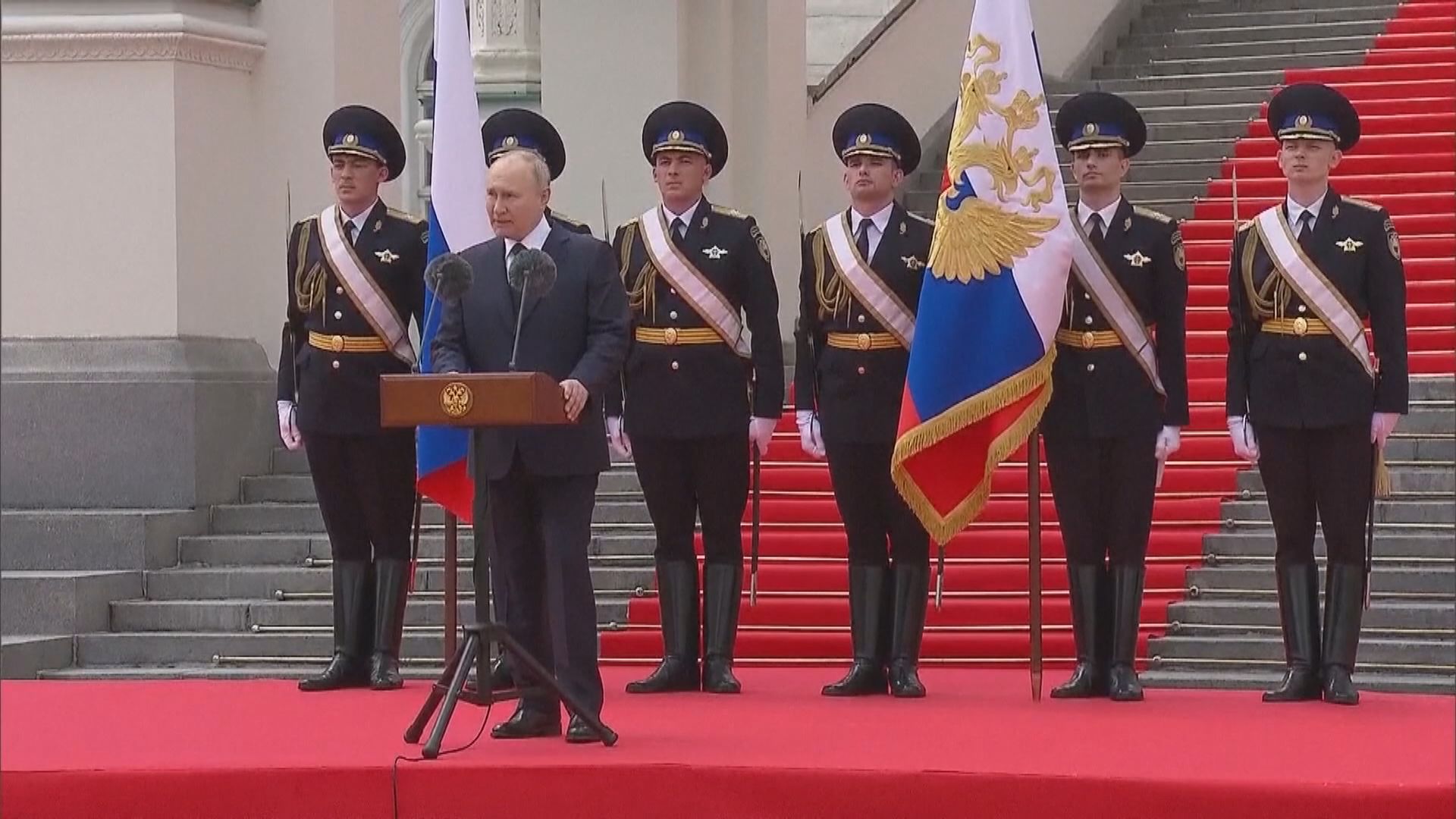 普京讚揚軍人制止內戰爆發 普里戈任已抵達白俄