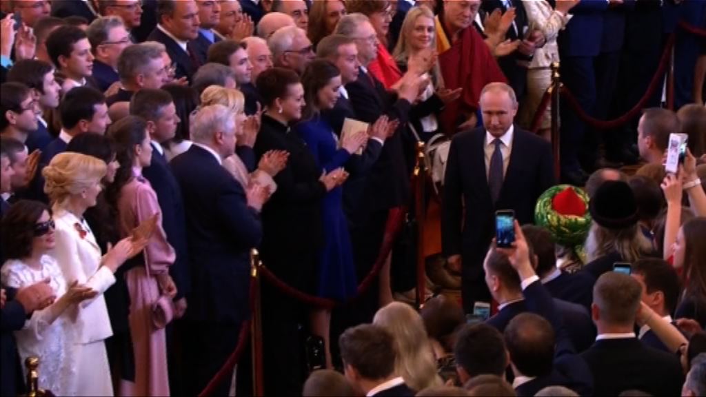 外界關注普京如何改善外交關係