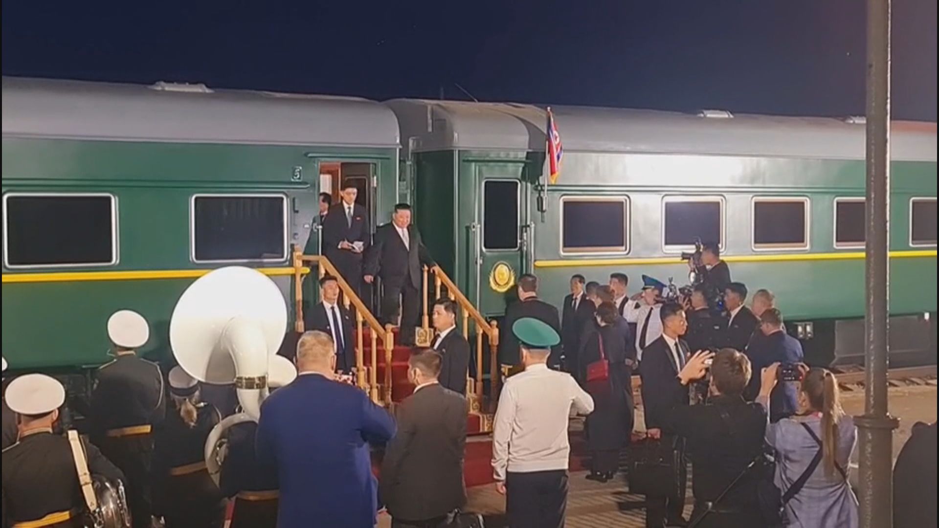 金正恩乘專列抵俄羅斯 料與普京會晤商武器交易