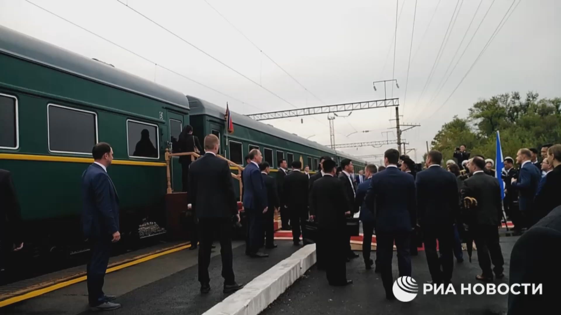 金正恩結束訪俄行程 乘坐專列離開