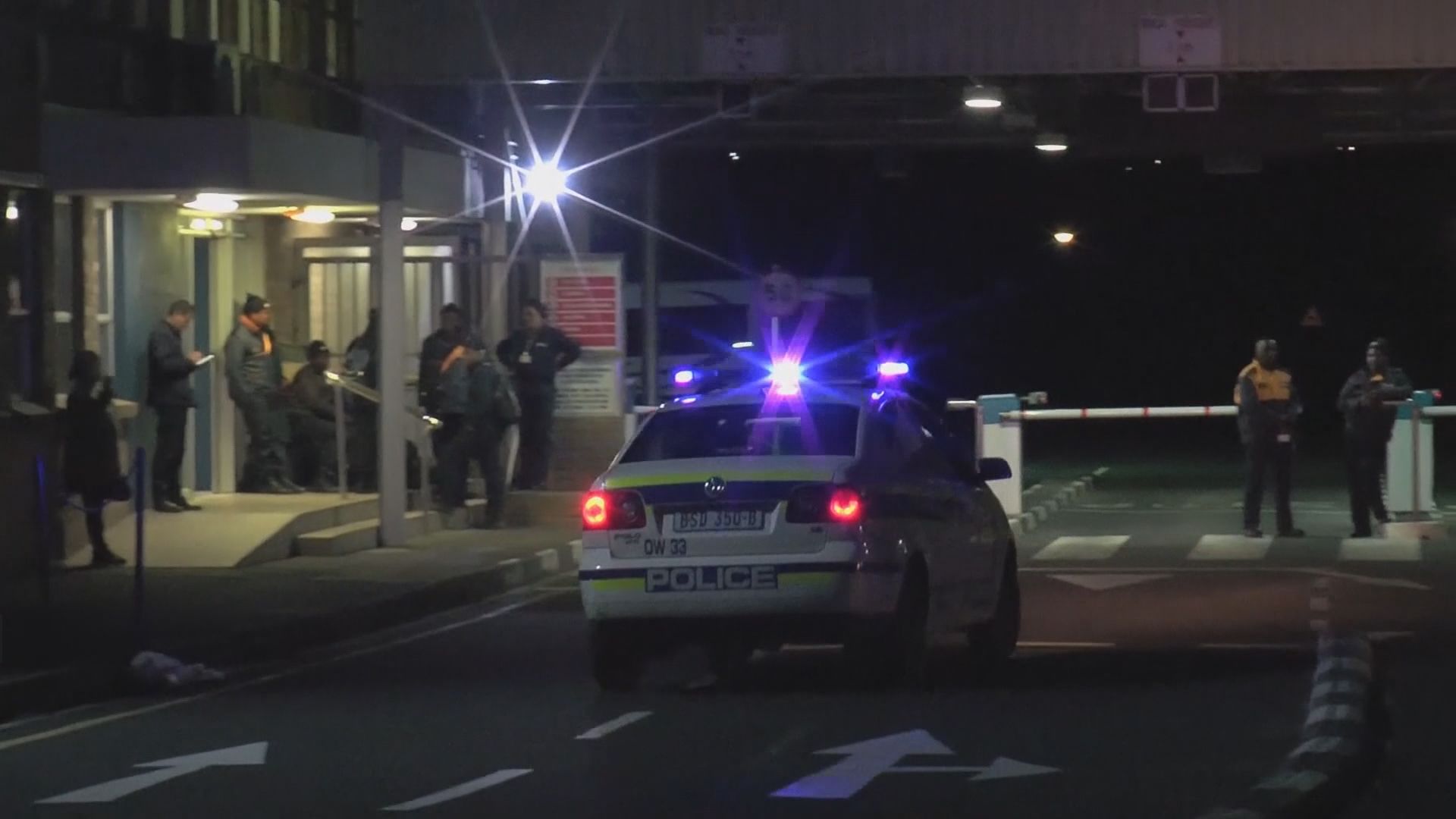 南非軍火庫爆炸至少八死