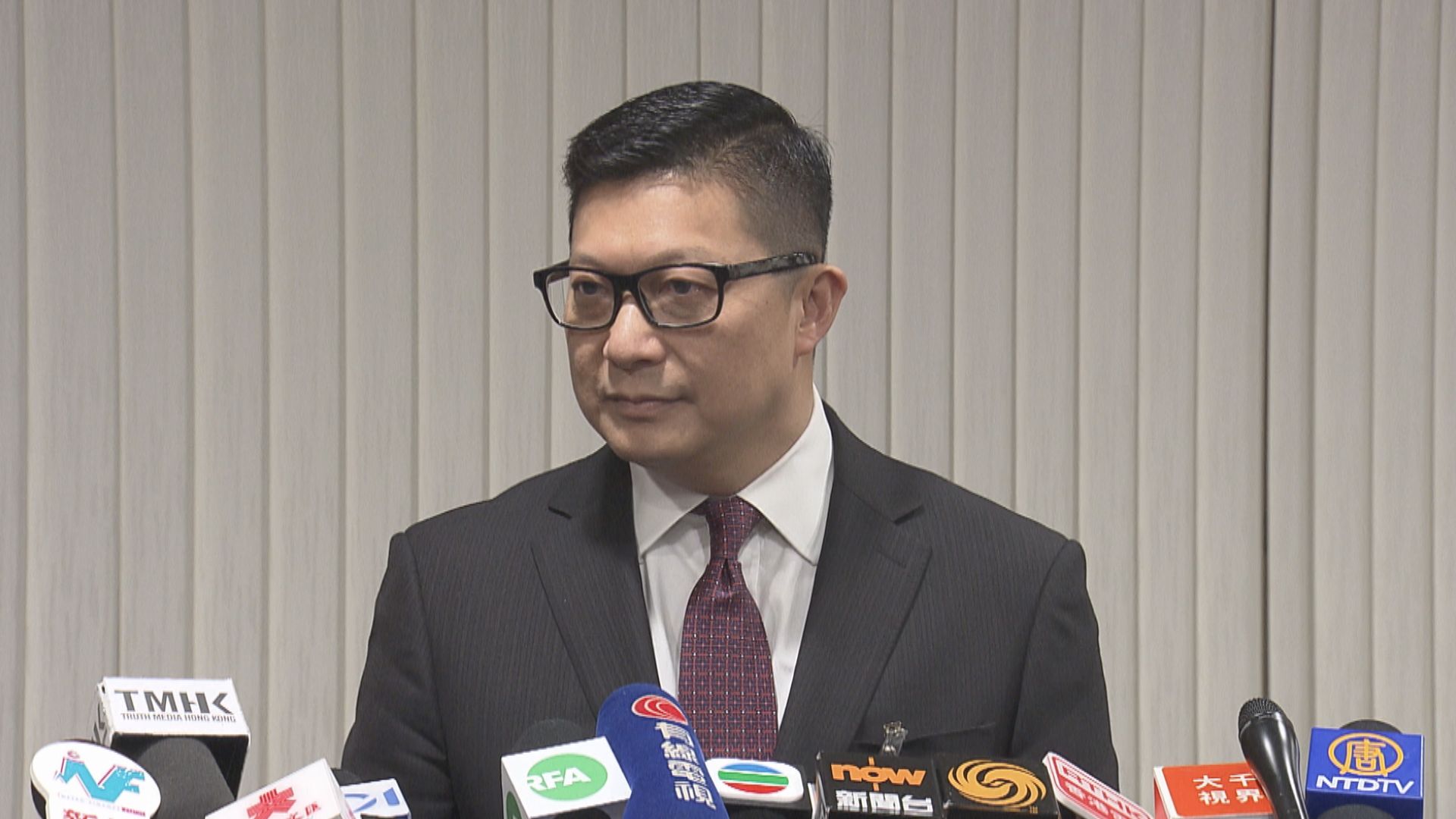 鄧炳強：外國制裁是毫無意義