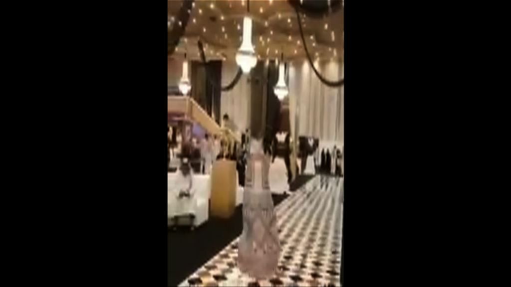 沙特時裝展以無人機代替女模特兒