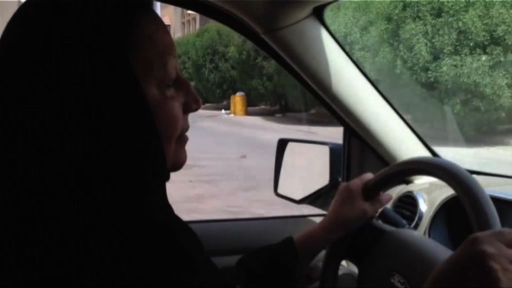 沙特女性明年中起可駕車