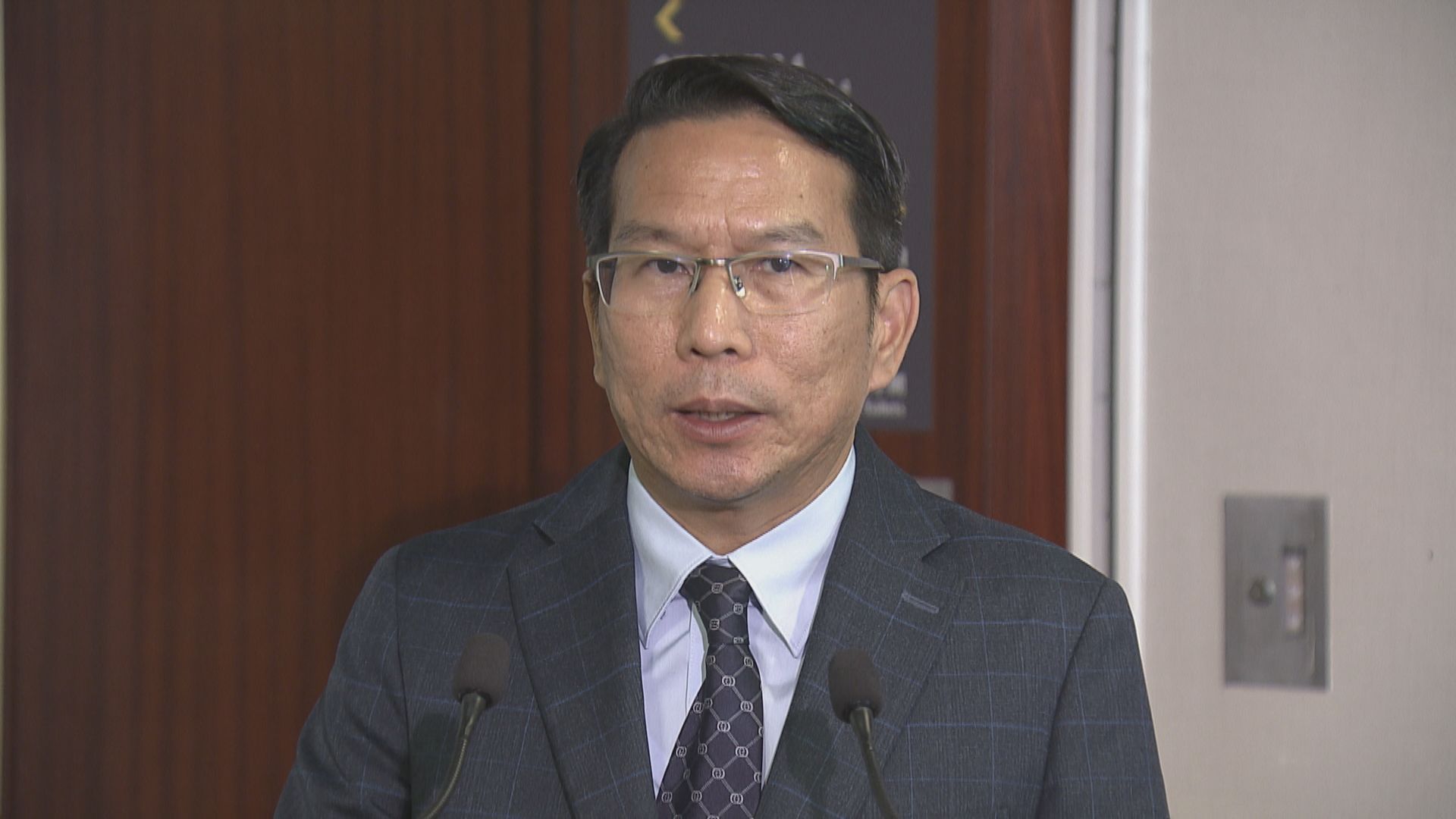 朱國強稱玫瑰崗學校辦學團體做法欠妥 促教育局介入