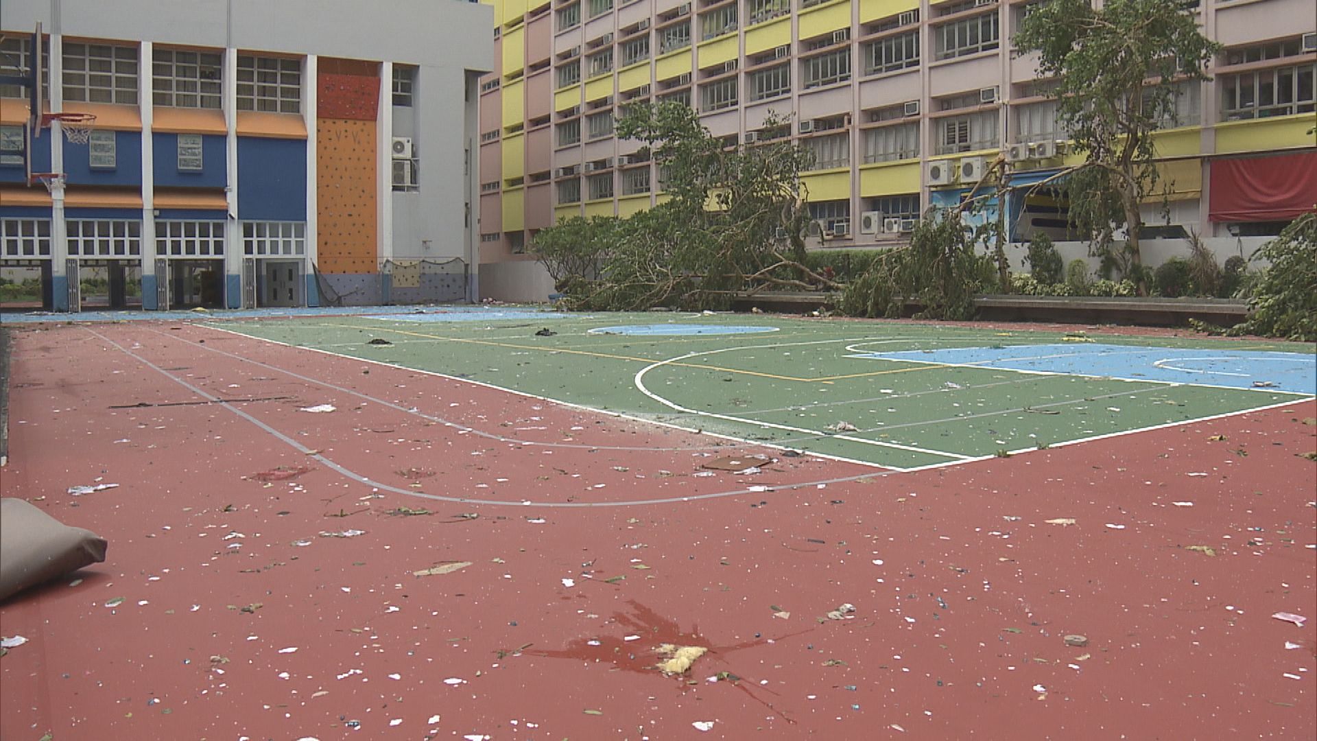 多間校舍損毀　全港周二繼續停課