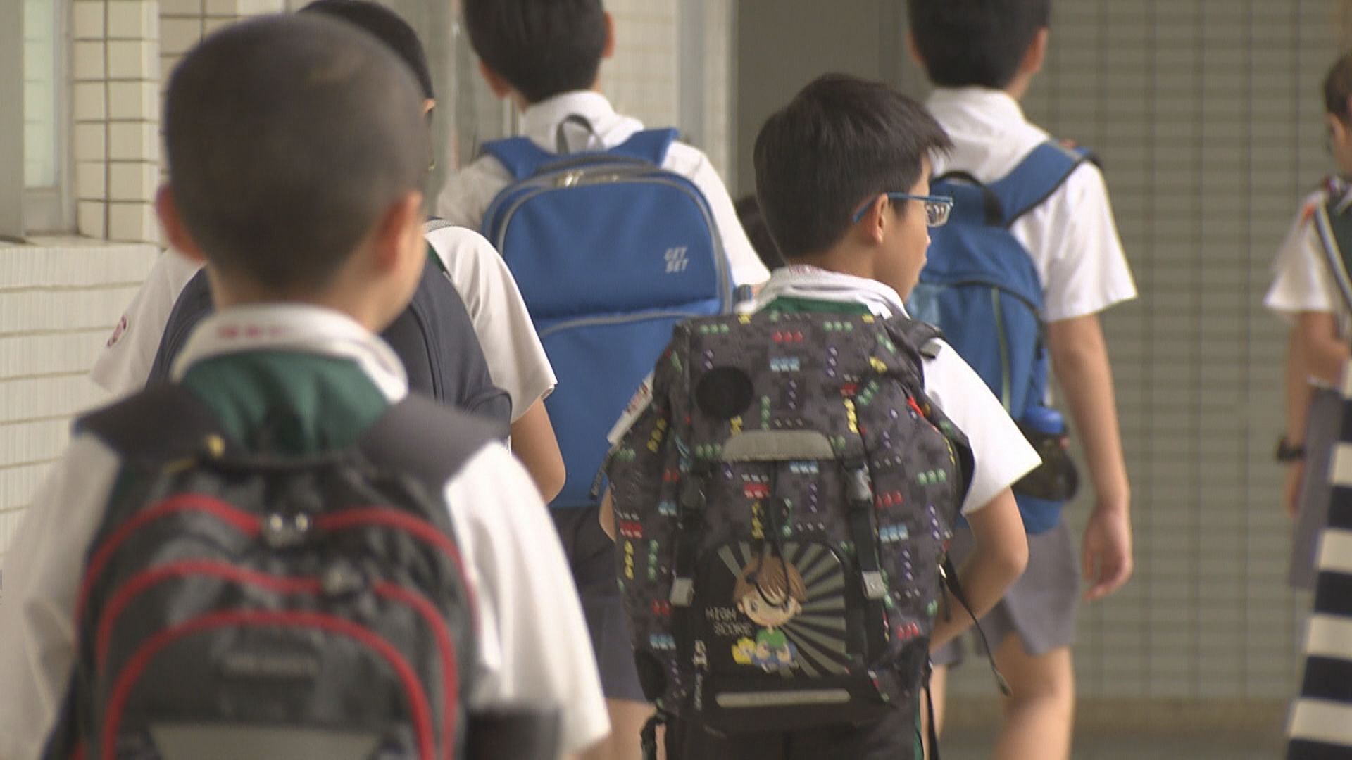 有學校決定復課並安排學生參與校園復修