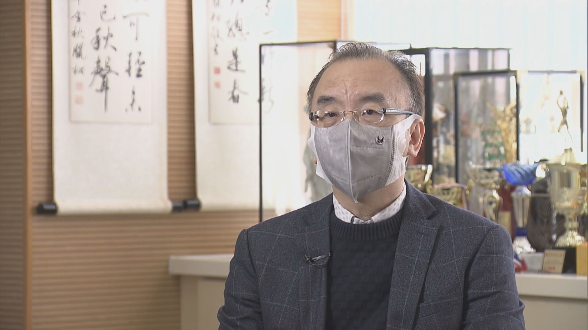 小學校長稱會配合到校接種　有家長對讓年幼子女接種持觀望態度