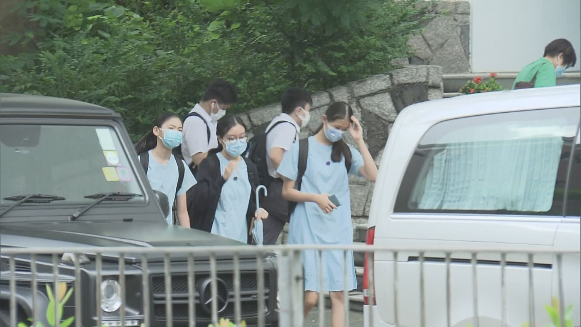 楊潤雄指學童人口減少短期已有措施應對　長遠再商對策