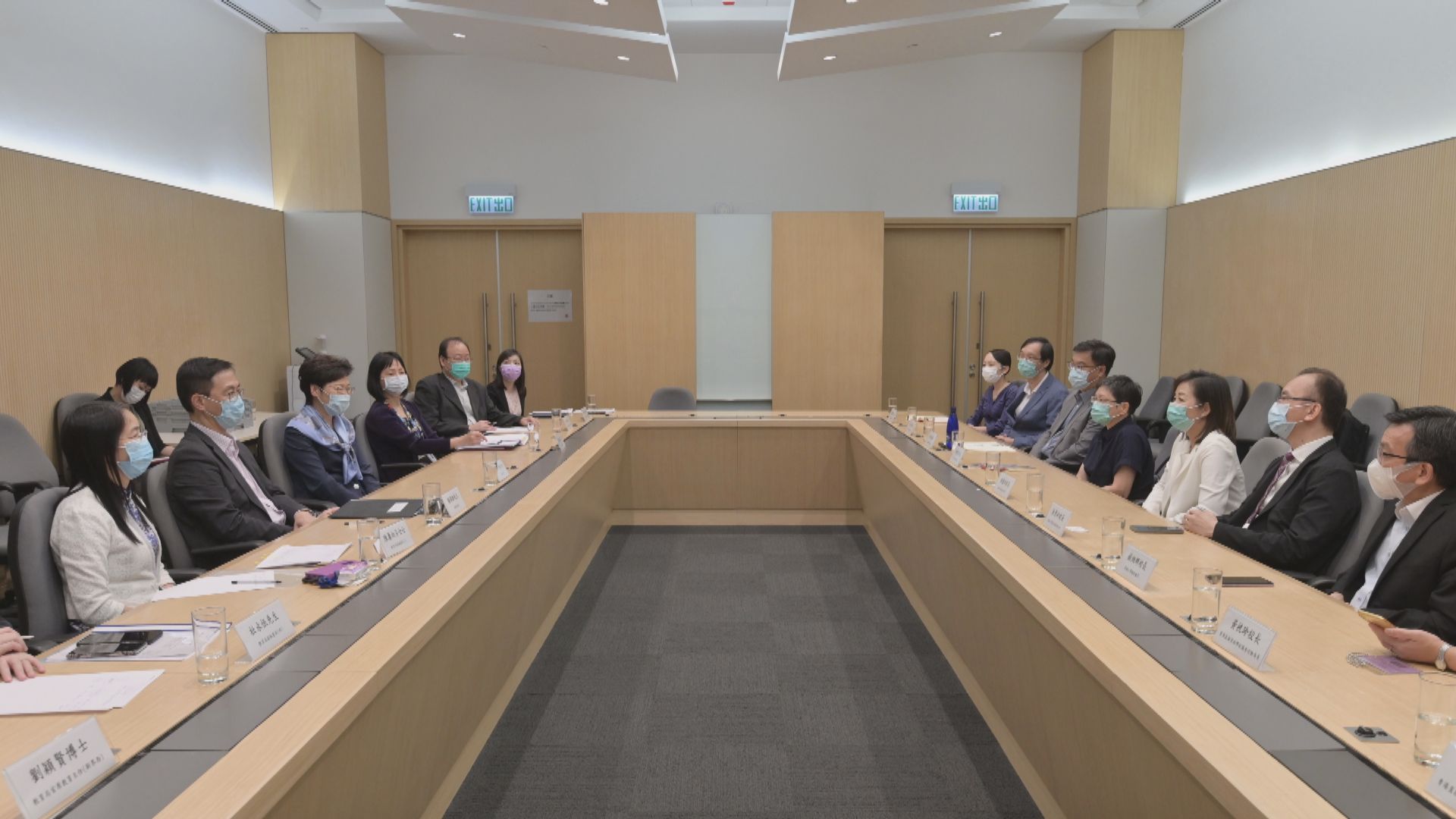 教育局指決定恢復面授課時會預早公布