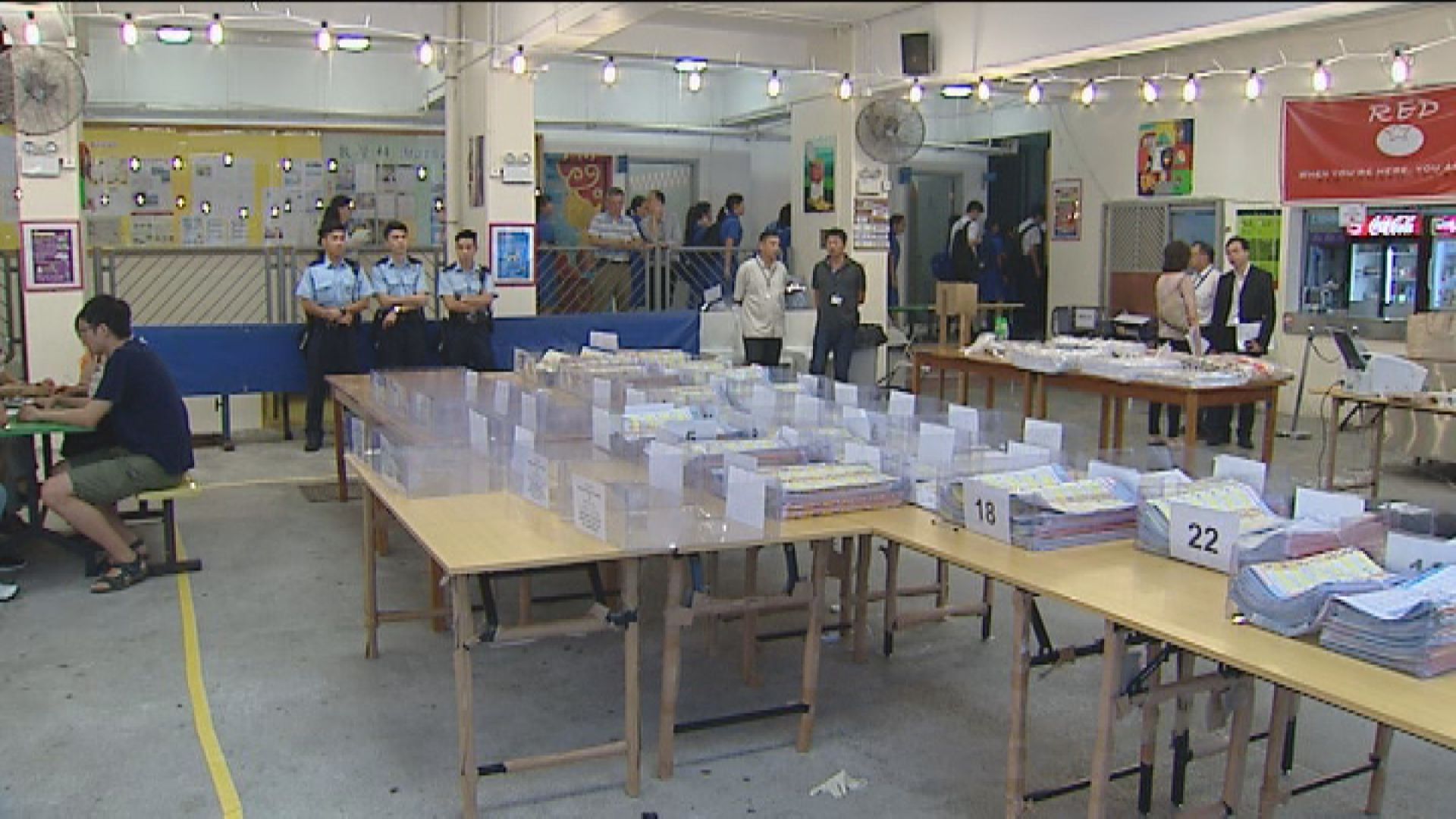 教育局將立法會及區議會選舉翌日定為學校假期