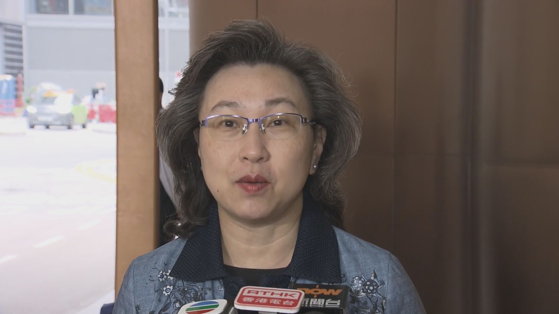 楊何蓓茵出發訪京四日　期間將探討公務員培訓