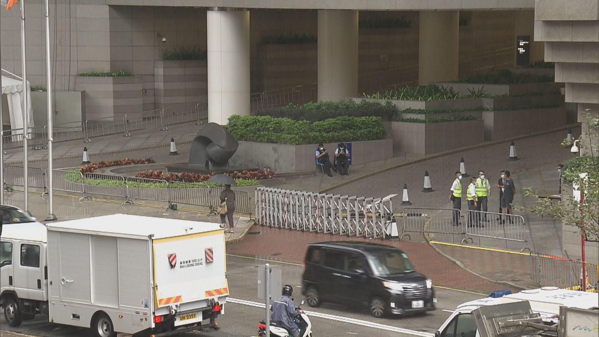 灣仔會展及金紫荊廣場封閉　附近一帶加強保安