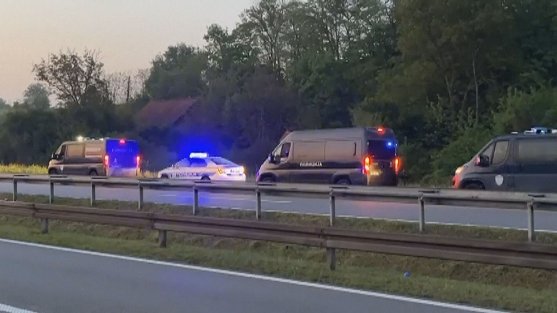 塞爾維亞再爆槍擊案8死14傷　21歲疑兇被捕