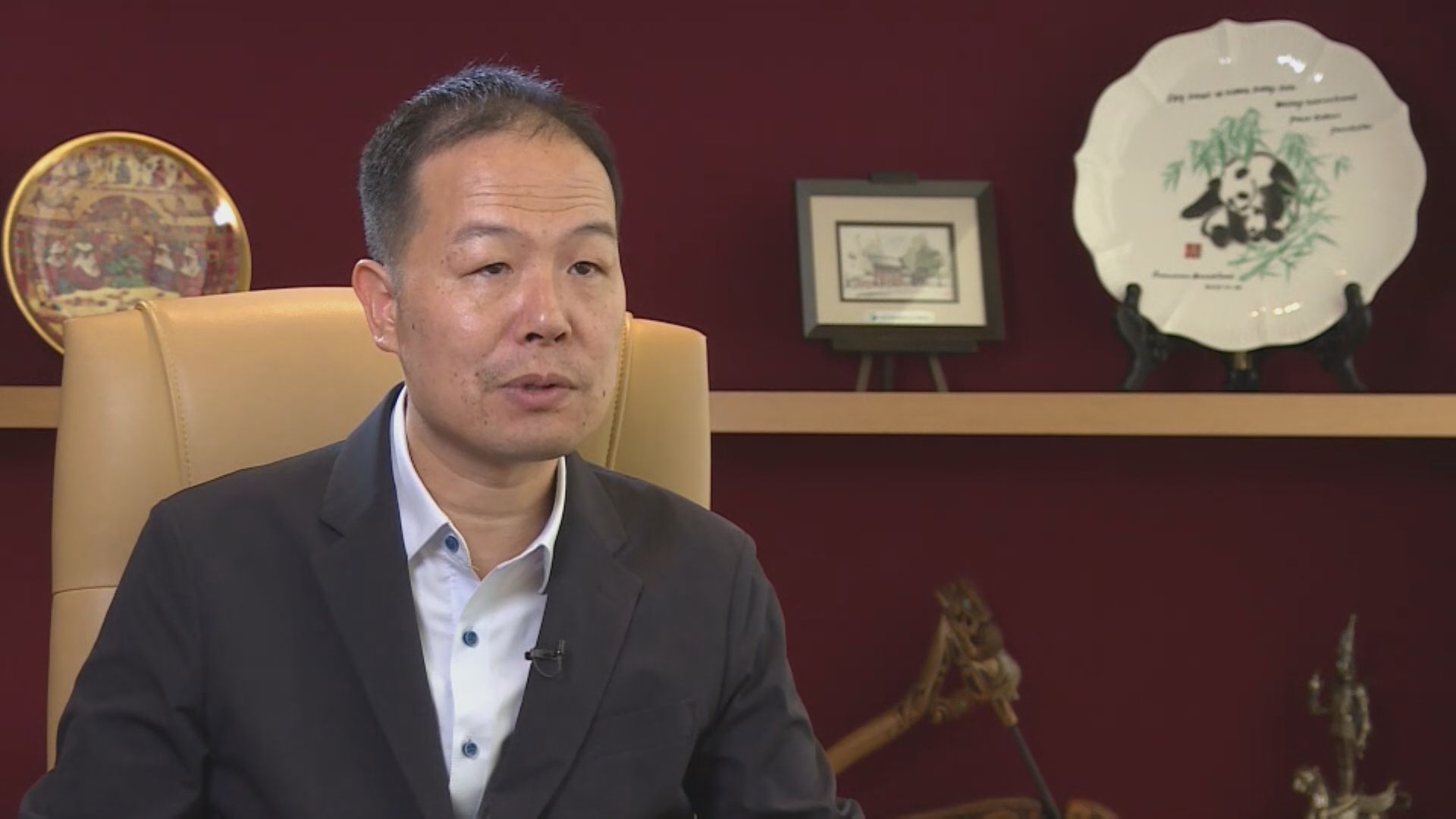 曾在香港及新加坡任教 學者認為兩地關係為合作而非競爭