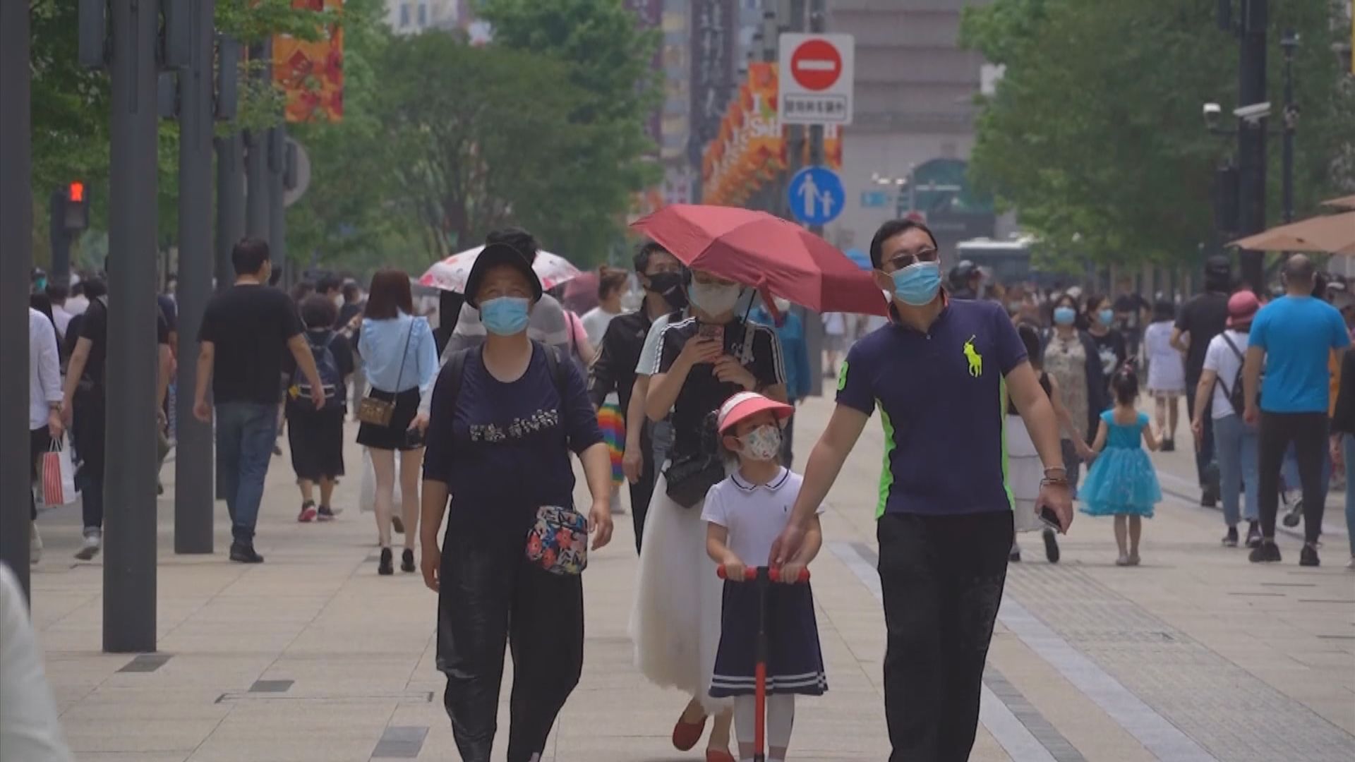 上海解封首天民眾四處出遊表現興奮