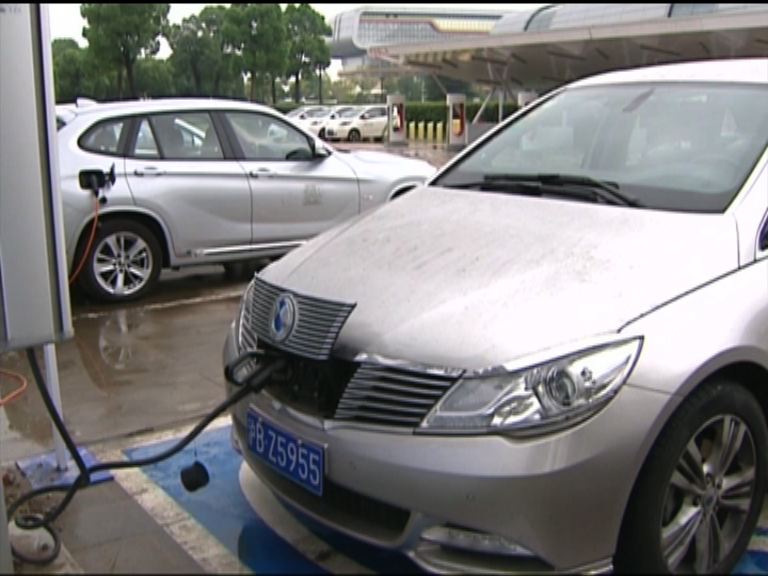 滬車主嘆電動車充電設施難覓