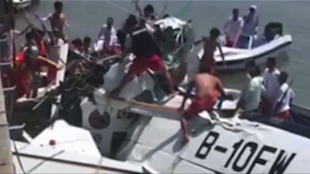 滬水上飛機試飛撞橋　5死5傷